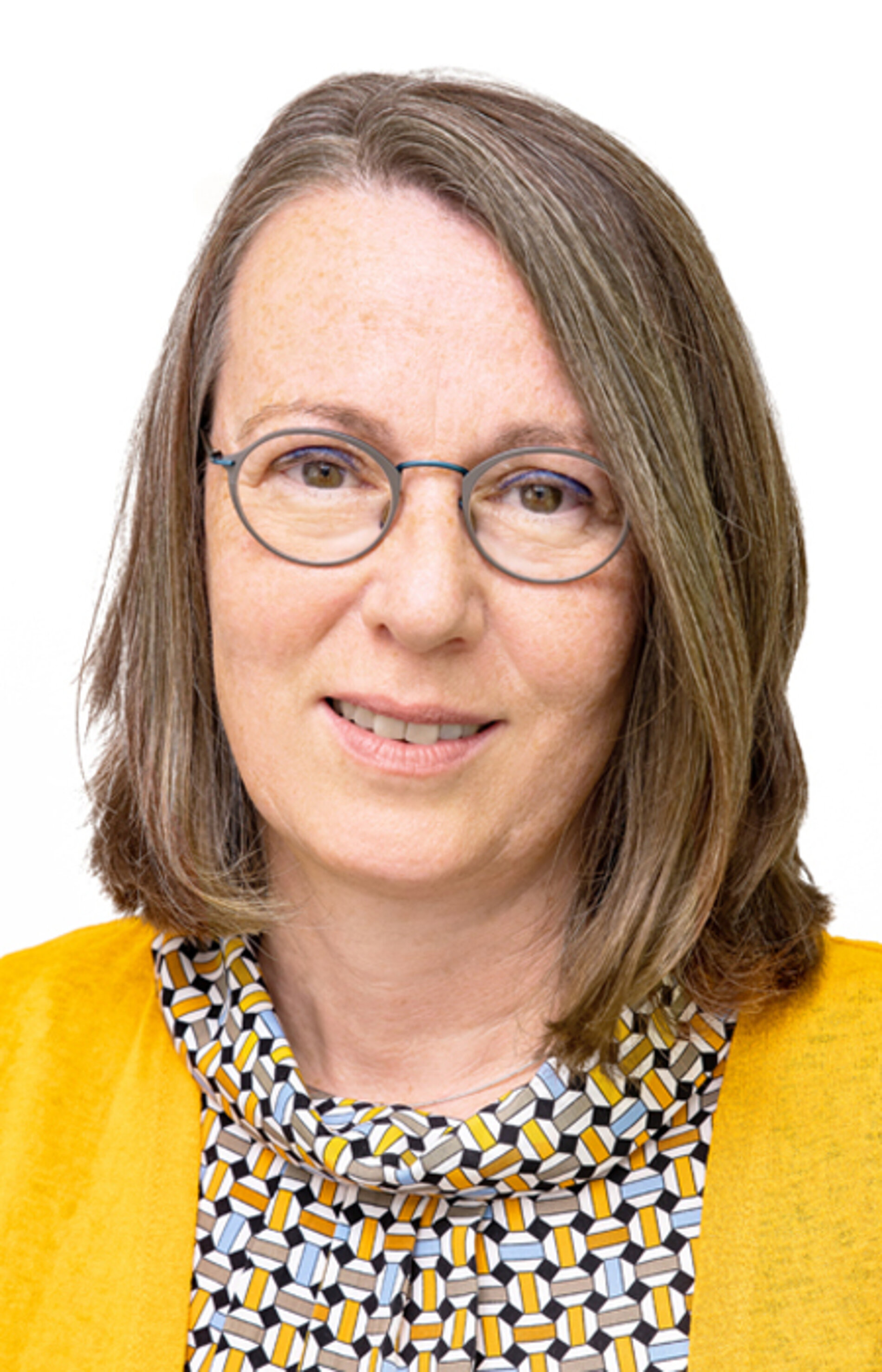 Porträt von Pflegewege Ansprechpartnerin Elisabeth Uhländer Masiak